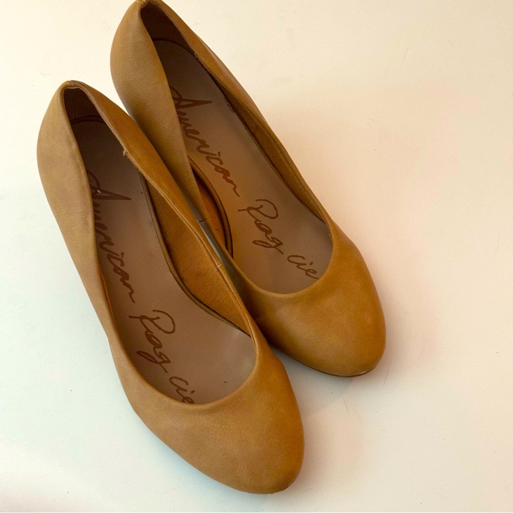 Nude American Rag pumps